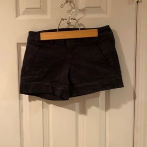 American Eagle stretch shorts size 00